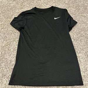 Black The nike tee